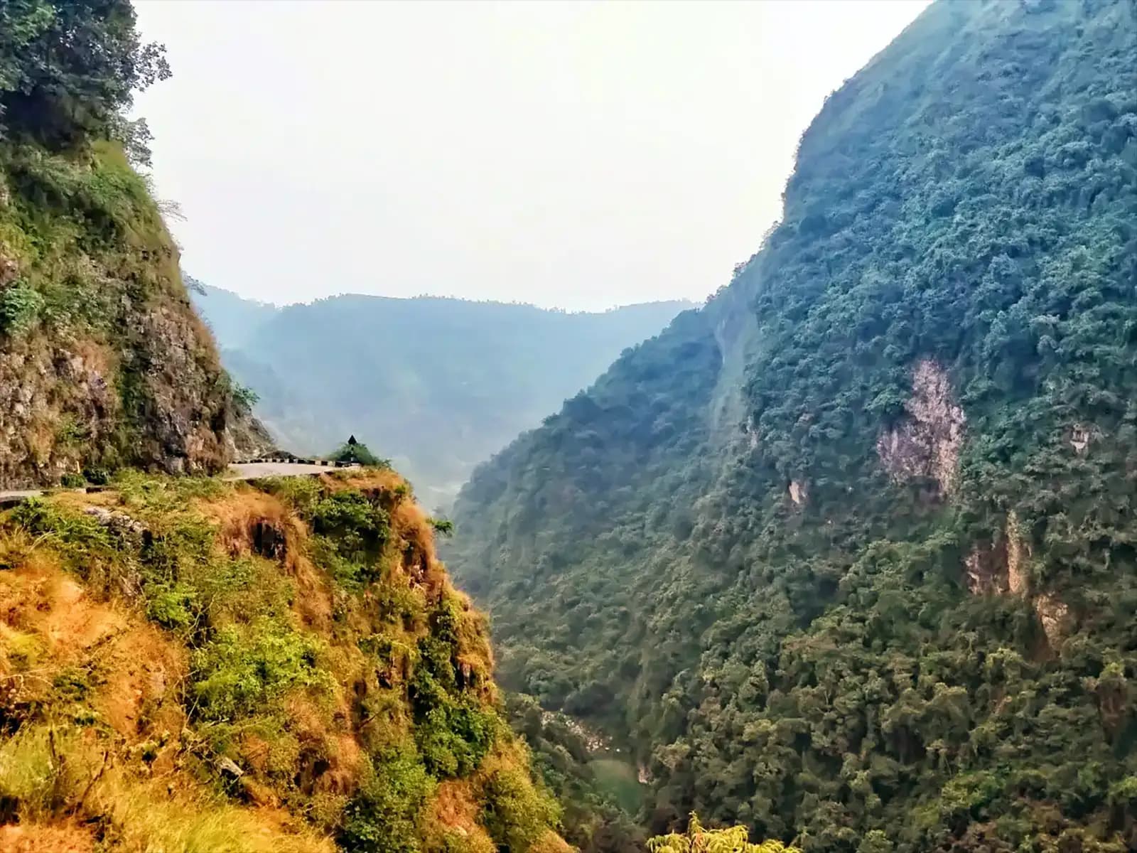 Sur la Siddharta Highway vers Galyang - Népal