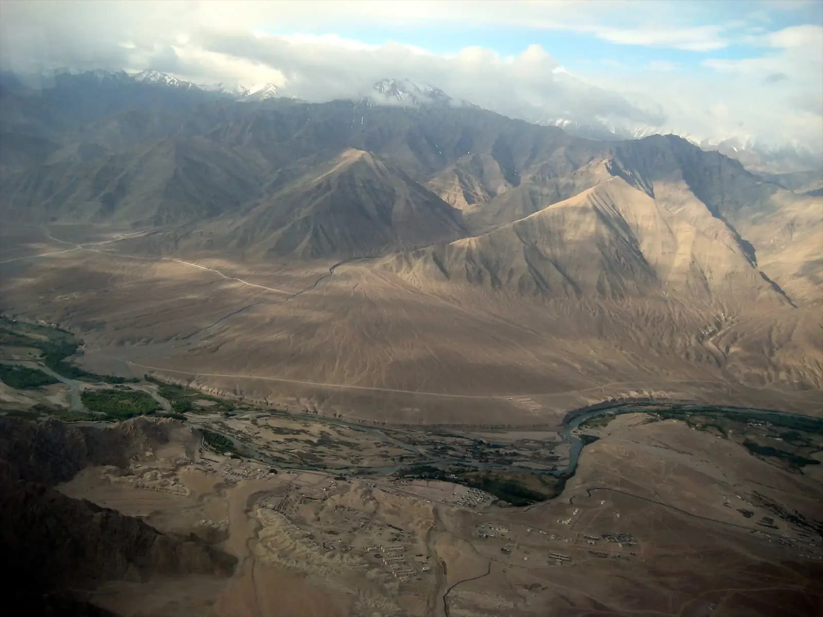 En avion entre Delhi et Leh