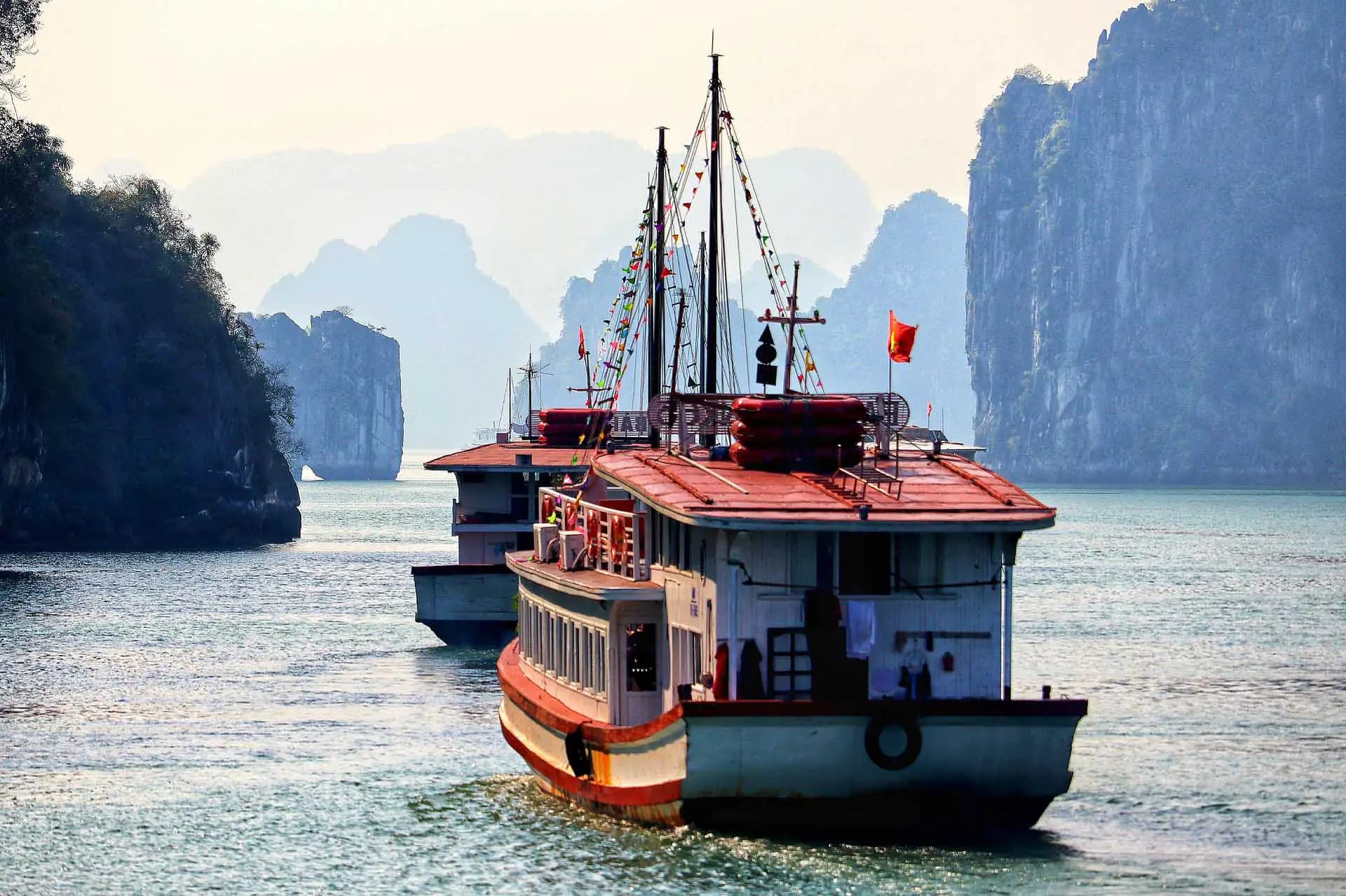 Dans la Baie d’Halong au Vietnam
