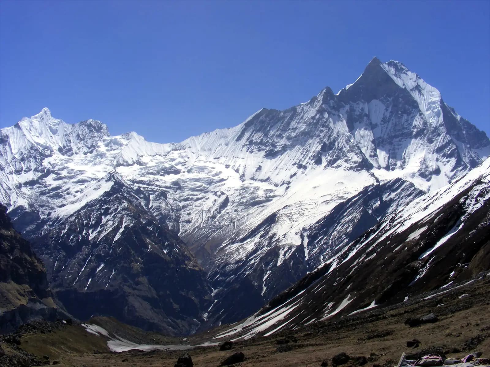Vue imprenable sur le Machapuchare en arrivant au camp de base de l’Annapurna - Népal