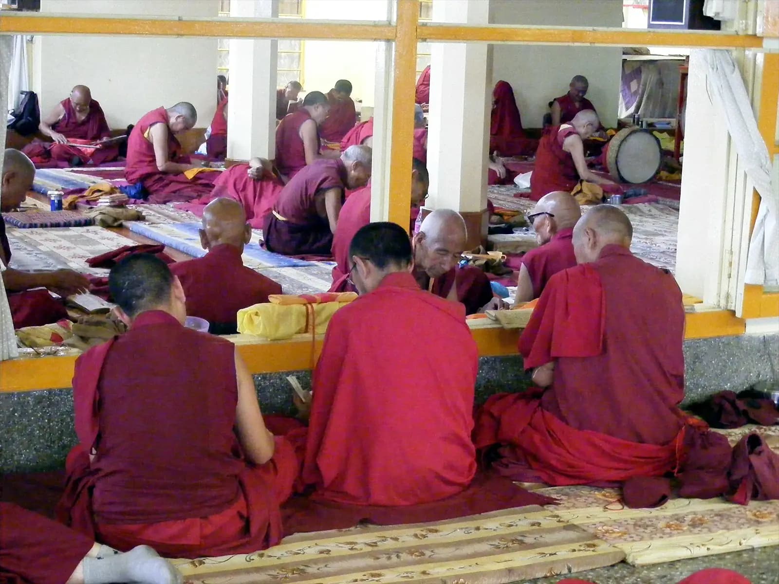 Réfugiés tibétains dans la résidence du Dalaï-lama à Dharamsala