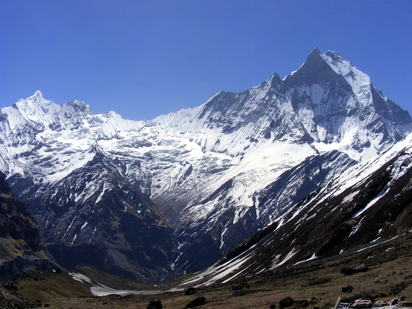 Vue imprenable sur le Machapuchare en arrivant au camp de base de l’Annapurna - Népal