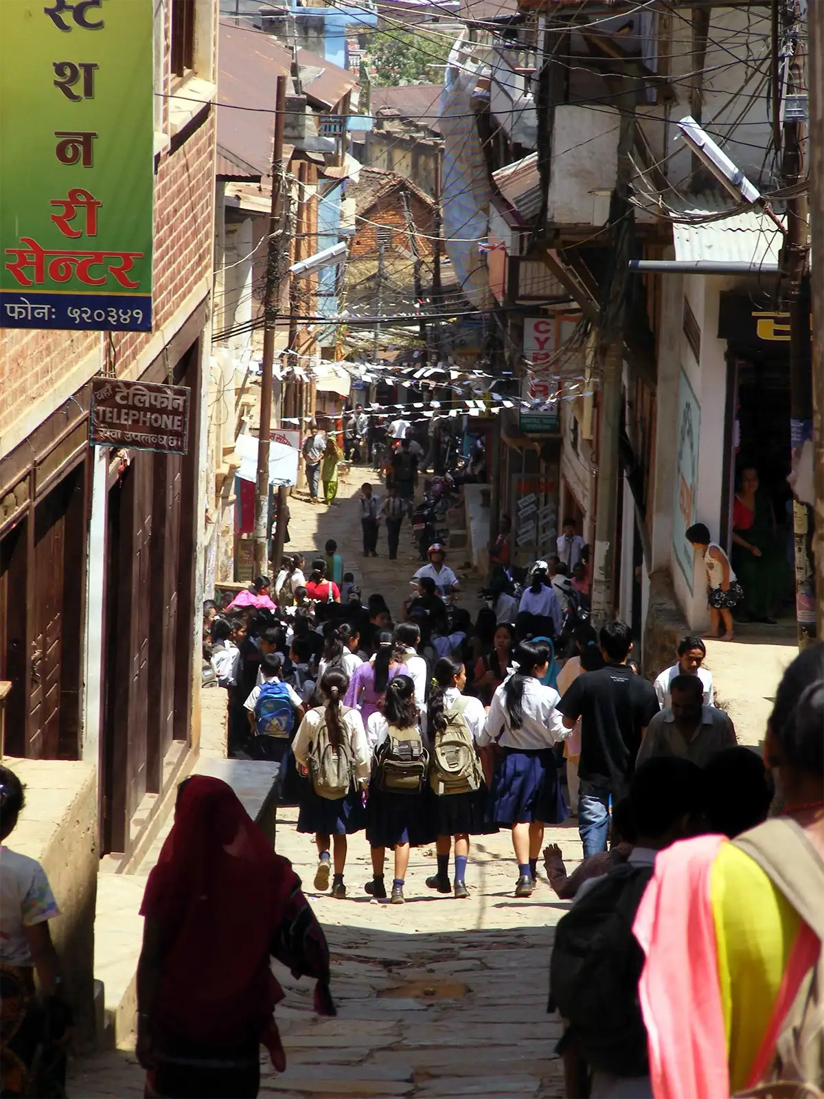 Vie locale dans une ruelle de Tansen – Népal
