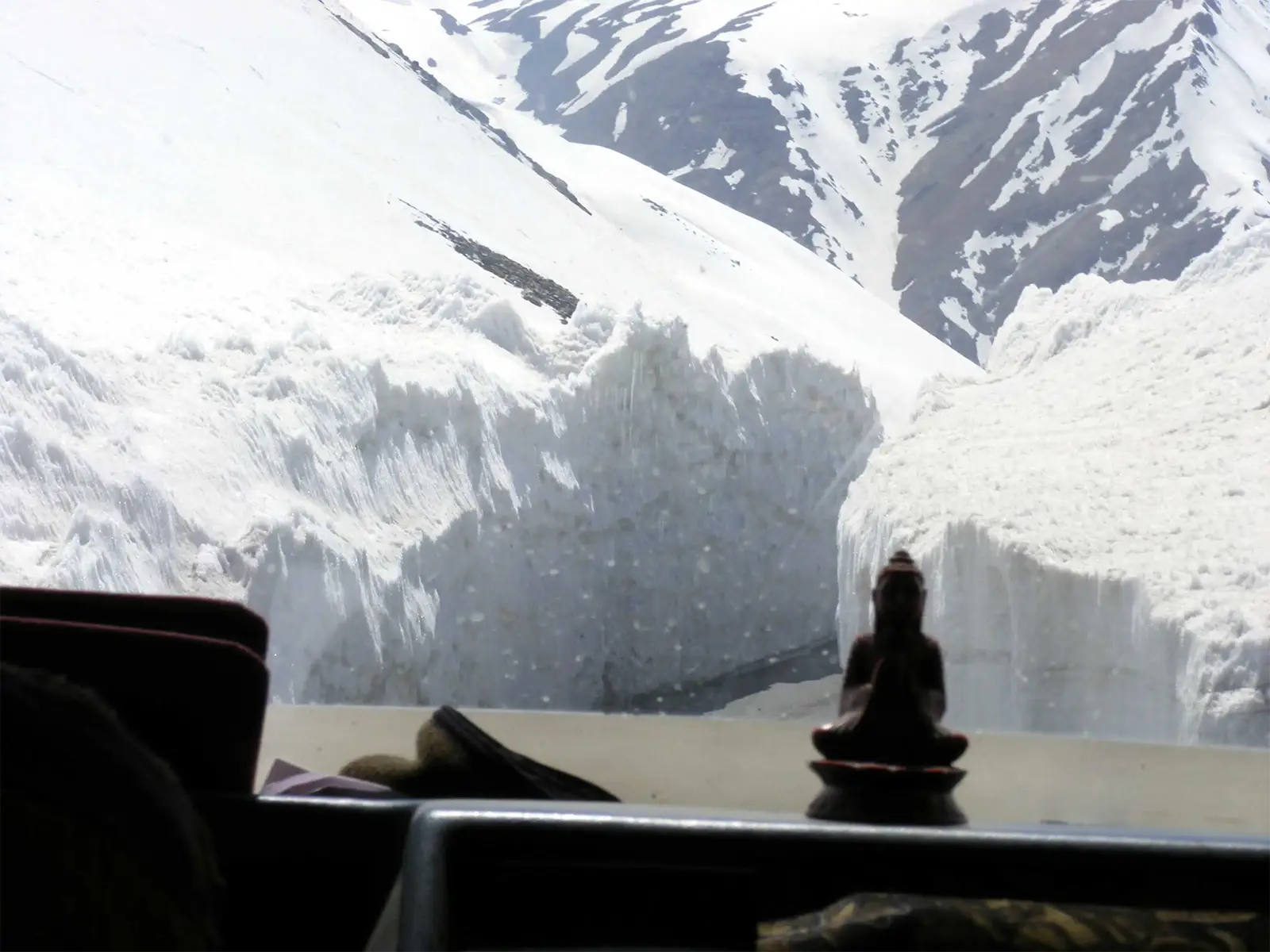 En voiture sur la route Leh – Manali